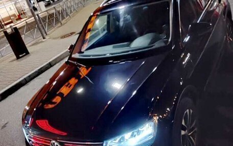 Volkswagen Tiguan II, 2019 год, 2 850 000 рублей, 2 фотография