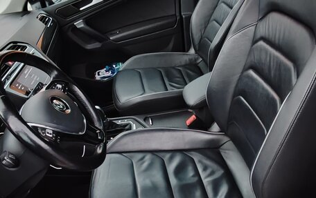 Volkswagen Tiguan II, 2019 год, 2 850 000 рублей, 11 фотография