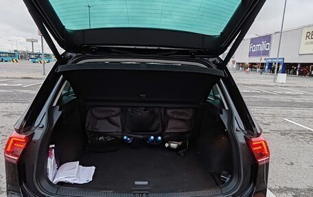 Volkswagen Tiguan II, 2019 год, 2 850 000 рублей, 25 фотография