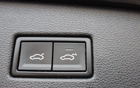 Volkswagen Tiguan II, 2019 год, 2 850 000 рублей, 26 фотография