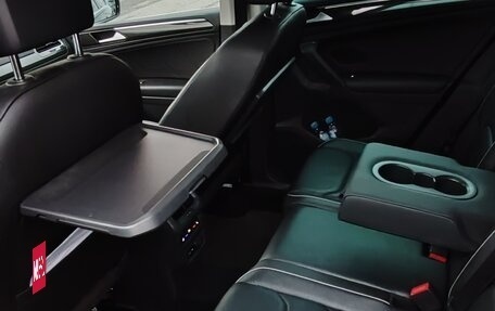 Volkswagen Tiguan II, 2019 год, 2 850 000 рублей, 14 фотография