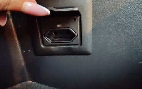 Volkswagen Tiguan II, 2019 год, 2 850 000 рублей, 28 фотография