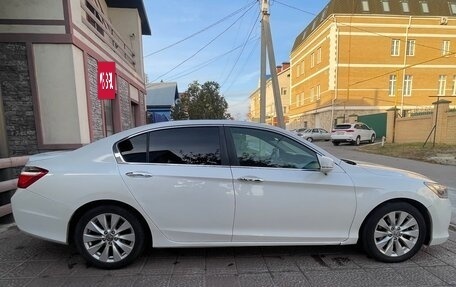 Honda Accord IX рестайлинг, 2013 год, 1 300 000 рублей, 13 фотография