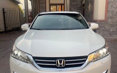 Honda Accord IX рестайлинг, 2013 год, 1 300 000 рублей, 2 фотография