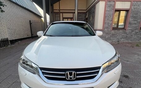Honda Accord IX рестайлинг, 2013 год, 1 300 000 рублей, 9 фотография