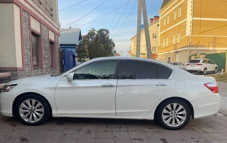 Honda Accord IX рестайлинг, 2013 год, 1 300 000 рублей, 21 фотография