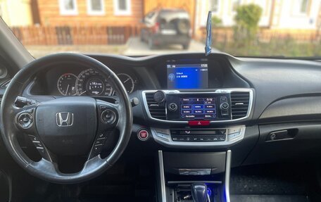 Honda Accord IX рестайлинг, 2013 год, 1 300 000 рублей, 28 фотография
