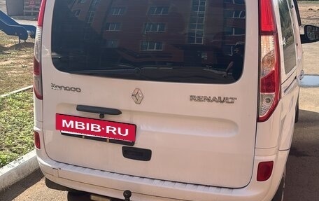 Renault Kangoo II рестайлинг, 2014 год, 800 000 рублей, 3 фотография