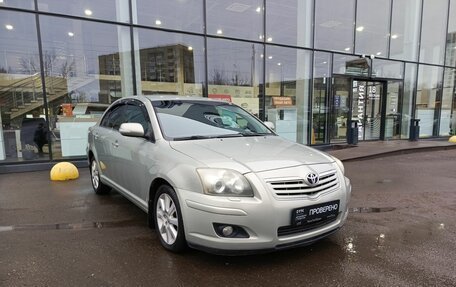 Toyota Avensis III рестайлинг, 2006 год, 683 000 рублей, 3 фотография