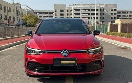 Volkswagen Golf VIII, 2021 год, 1 340 077 рублей, 2 фотография