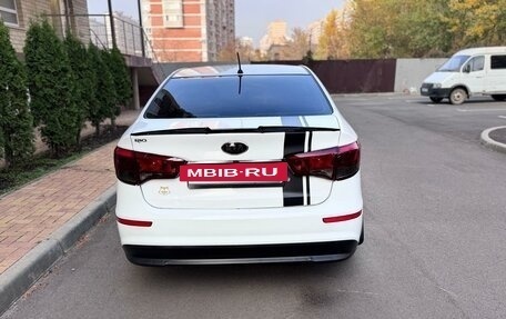 KIA Rio III рестайлинг, 2016 год, 900 000 рублей, 4 фотография