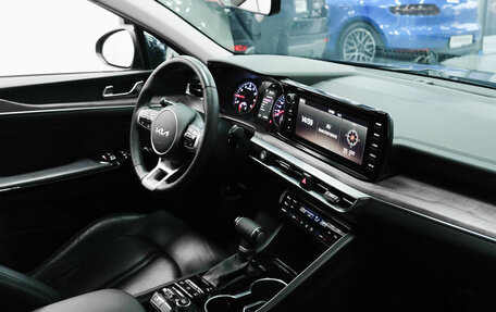 KIA K5, 2022 год, 2 460 000 рублей, 17 фотография