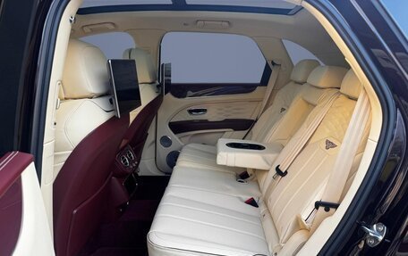 Bentley Bentayga I, 2025 год, 34 000 000 рублей, 20 фотография