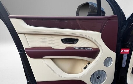 Bentley Bentayga I, 2025 год, 34 000 000 рублей, 21 фотография