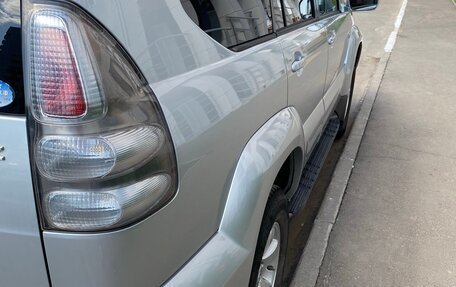 Toyota Land Cruiser Prado 120 рестайлинг, 2004 год, 1 870 000 рублей, 7 фотография