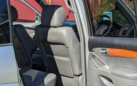 Toyota Land Cruiser Prado 120 рестайлинг, 2004 год, 1 870 000 рублей, 18 фотография