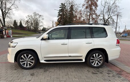 Toyota Land Cruiser 200, 2016 год, 6 640 000 рублей, 3 фотография