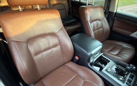 Toyota Land Cruiser 200, 2016 год, 6 640 000 рублей, 7 фотография