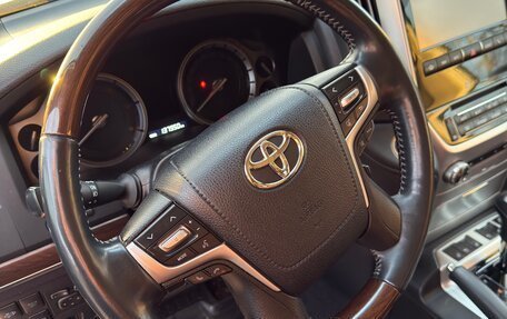 Toyota Land Cruiser 200, 2016 год, 6 640 000 рублей, 16 фотография