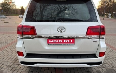 Toyota Land Cruiser 200, 2016 год, 6 640 000 рублей, 4 фотография