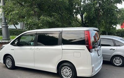 Toyota Noah III, 2014 год, 1 750 000 рублей, 1 фотография