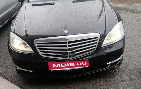 Mercedes-Benz S-Класс, 2005 год, 900 000 рублей, 2 фотография