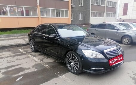 Mercedes-Benz S-Класс, 2005 год, 900 000 рублей, 21 фотография