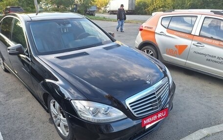 Mercedes-Benz S-Класс, 2005 год, 900 000 рублей, 33 фотография