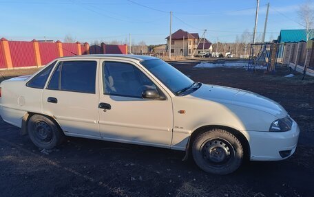 Daewoo Nexia I рестайлинг, 2011 год, 210 000 рублей, 3 фотография