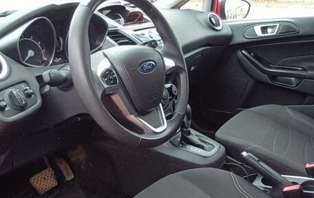 Ford Fiesta, 2015 год, 840 000 рублей, 7 фотография