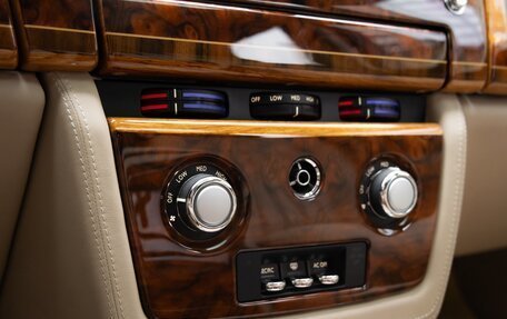 Rolls-Royce Phantom VII рестайлинг, 2007 год, 23 000 000 рублей, 10 фотография