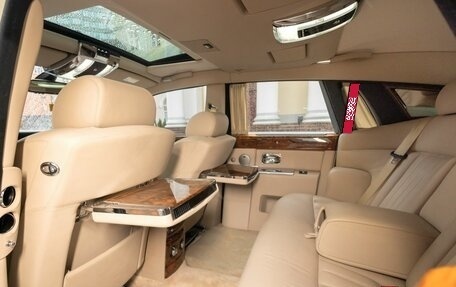 Rolls-Royce Phantom VII рестайлинг, 2007 год, 23 000 000 рублей, 15 фотография