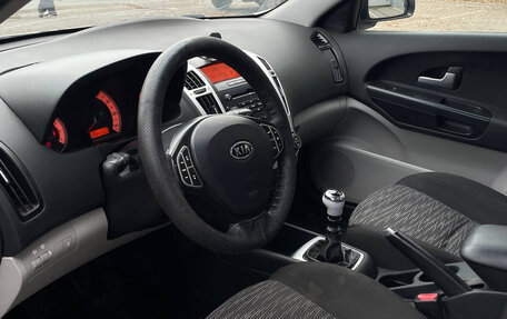 KIA cee'd I рестайлинг, 2009 год, 369 000 рублей, 12 фотография