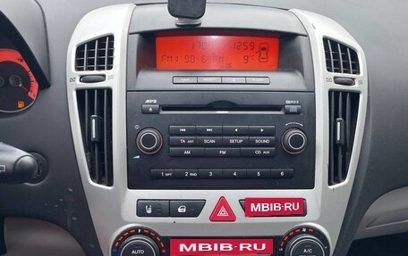 KIA cee'd I рестайлинг, 2009 год, 369 000 рублей, 17 фотография