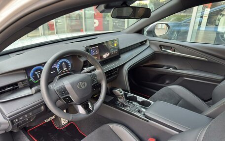 Toyota Camry, 2025 год, 4 890 000 рублей, 9 фотография