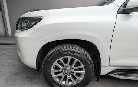 Toyota Land Cruiser Prado 150 рестайлинг 2, 2019 год, 4 595 000 рублей, 7 фотография