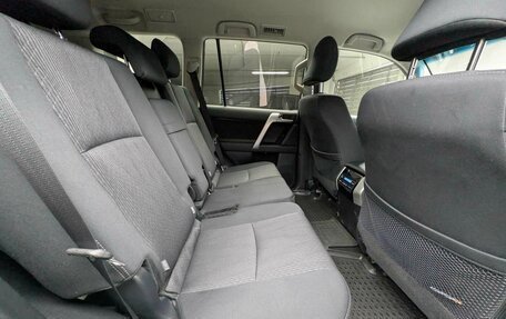 Toyota Land Cruiser Prado 150 рестайлинг 2, 2019 год, 4 595 000 рублей, 13 фотография