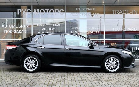 Toyota Camry, 2019 год, 2 980 000 рублей, 5 фотография