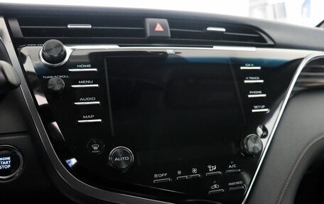 Toyota Camry, 2019 год, 2 980 000 рублей, 22 фотография