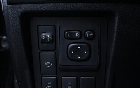 Toyota Land Cruiser Prado 150 рестайлинг 2, 2015 год, 3 490 000 рублей, 19 фотография