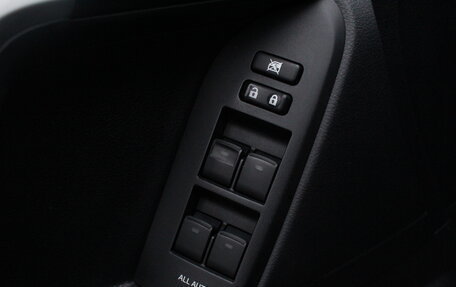 Toyota Land Cruiser Prado 150 рестайлинг 2, 2015 год, 3 490 000 рублей, 18 фотография