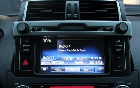 Toyota Land Cruiser Prado 150 рестайлинг 2, 2015 год, 3 490 000 рублей, 14 фотография