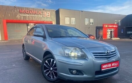 Toyota Avensis III рестайлинг, 2007 год, 700 000 рублей, 1 фотография