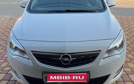 Opel Astra J, 2012 год, 1 300 000 рублей, 1 фотография