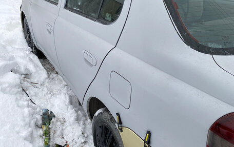 Toyota Platz, 2001 год, 250 000 рублей, 4 фотография