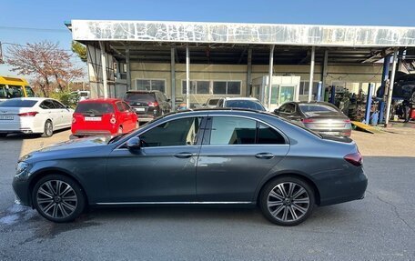 Mercedes-Benz E-Класс, 2021 год, 4 100 000 рублей, 5 фотография