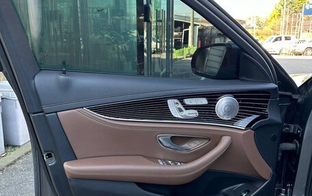 Mercedes-Benz E-Класс, 2021 год, 4 100 000 рублей, 10 фотография