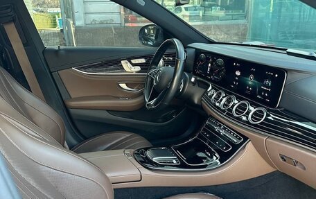 Mercedes-Benz E-Класс, 2021 год, 4 100 000 рублей, 16 фотография