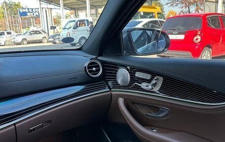 Mercedes-Benz E-Класс, 2021 год, 4 100 000 рублей, 18 фотография