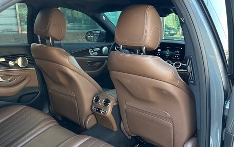 Mercedes-Benz E-Класс, 2021 год, 4 100 000 рублей, 22 фотография